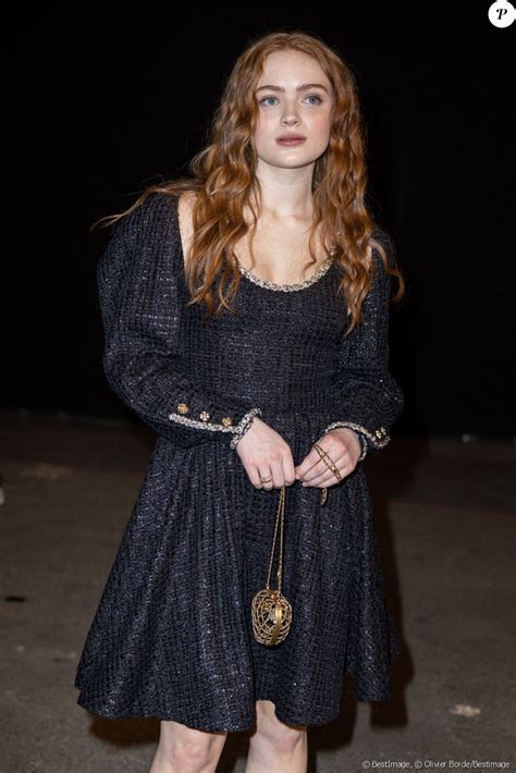 sadie sink defiler de mode chanel|Sadie Sink Stuns at Paris Fashion Week: Ashi Studio .